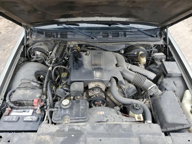 Photo 11 from auction – 2004 MERCURY GRAND MARQ with VIN 2MEFM74W74X679700