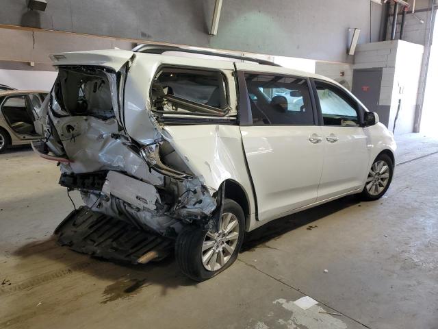 Photo 3 from auction – 2011 TOYOTA SIENNA XLE with VIN 5TDYK3DC9BS027068