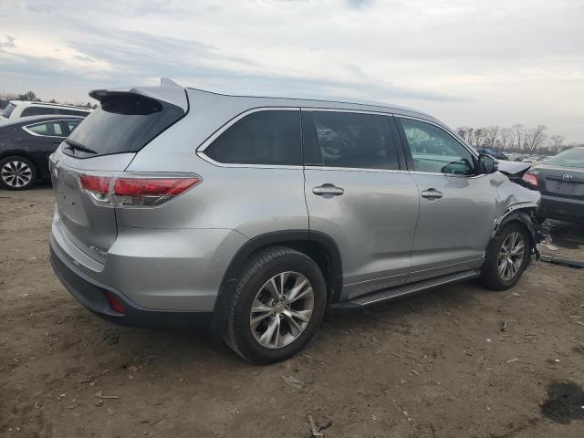 Photo 3 from auction – 2015 TOYOTA HIGHLANDER with VIN 5TDJKRFHXFS201751