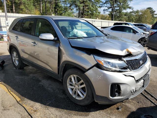 Photo 4 from auction – 2014 KIA SORENTO LX with VIN 5XYKT3A68EG523501