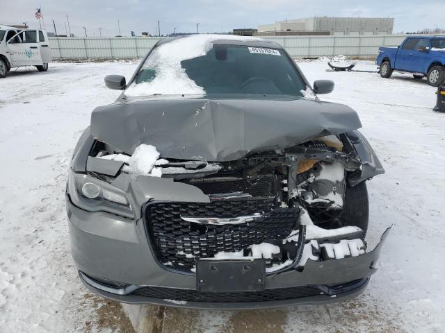 Photo 5 from auction – 2019 CHRYSLER 300 S with VIN 2C3CCAGG8KH529812
