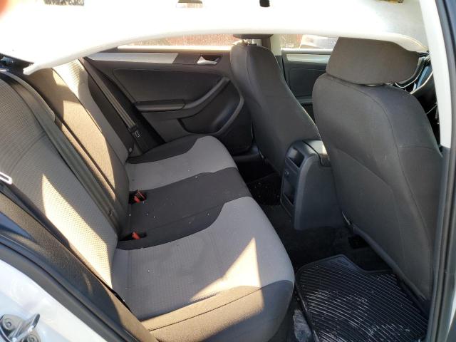 Photo 10 from auction – 2017 VOLKSWAGEN JETTA S with VIN 3VW2B7AJ7HM404289