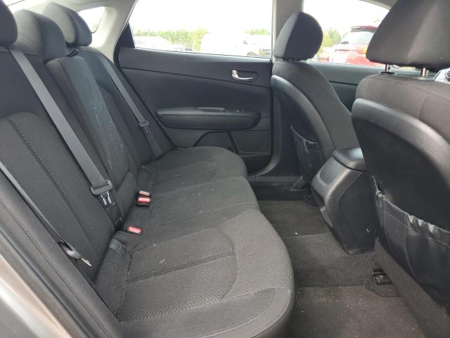 Photo 10 from auction – 2016 KIA OPTIMA LX with VIN 5XXGT4L31GG102953