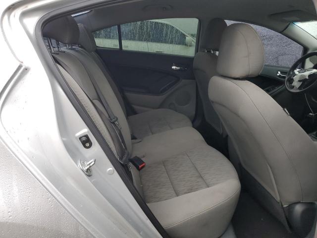 Photo 10 from auction – 2015 KIA FORTE LX with VIN KNAFK4A61F5265789