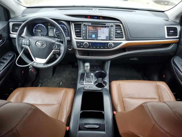 Photo 8 from auction – 2018 TOYOTA HIGHLANDER with VIN 5TDDZRFH6JS877597