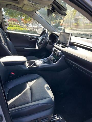 Photo 5 from auction – 2022 TOYOTA RAV4 LIMIT with VIN 2T3N1RFV4NW326431