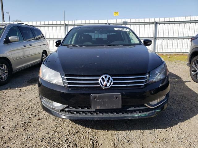 Photo 5 from auction – 2015 VOLKSWAGEN PASSAT SE with VIN 1VWBT7A30FC045493