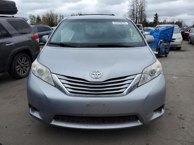 Photo 5 from auction – 2015 TOYOTA SIENNA LE with VIN 5TDKK3DC1FS583385