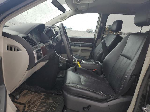 Photo 7 from auction – 2010 CHRYSLER TOWN & COU with VIN 2A4RR8D17AR451765