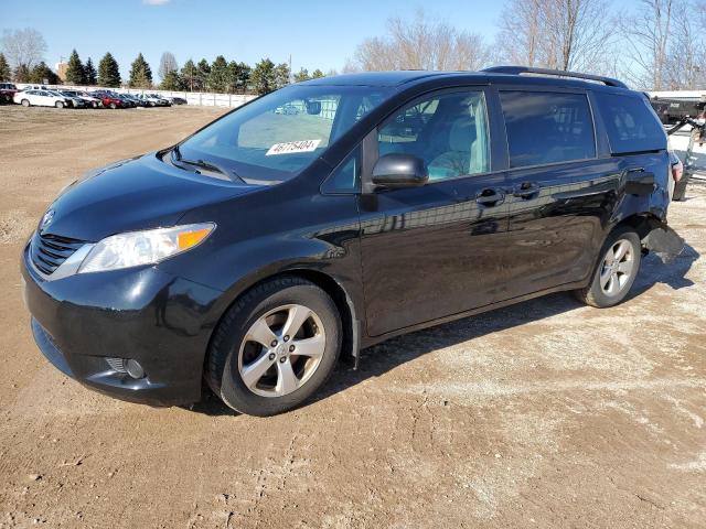 Photo 1 from auction – 2017 TOYOTA SIENNA LE with VIN 5TDKZ3DC9HS874182