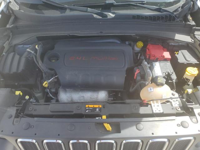Photo 12 from auction – 2018 JEEP RENEGADE L with VIN ZACCJABBXJPJ16913