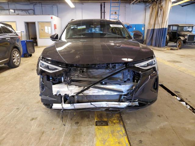 Photo 5 from auction – 2024 AUDI Q8 E-TRON with VIN WA15AAGE6RB016550