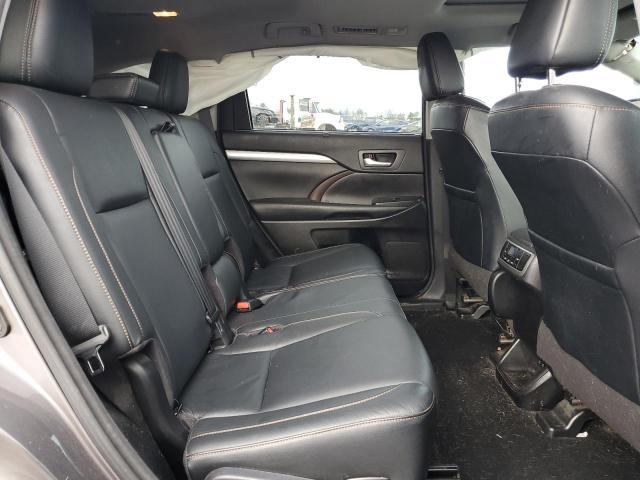 Foto 11 de la subasta – 2017 TOYOTA HIGHLANDER con VIN 5TDJZRFH4HS418775