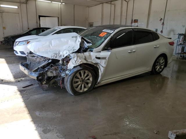 KIA OPTIMA EX 2016 with VIN 5XXGU4L30GG062295 - Photo from auction