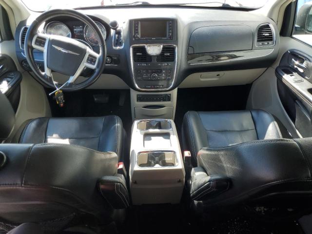 Photo 8 from auction – 2011 CHRYSLER TOWN & COU with VIN 2A4RR8DG2BR785112