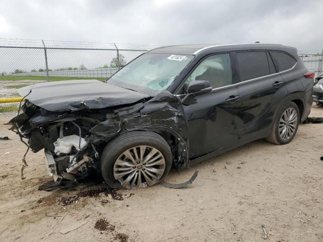 TOYOTA HIGHLANDER 2022 with VIN 5TDFZRAH7NS127115 - Photo from auction