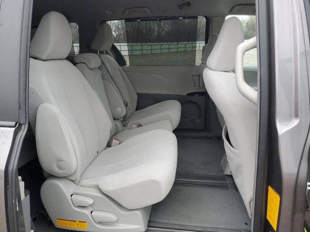 Photo 11 from auction – 2012 TOYOTA SIENNA LE with VIN 5TDKK3DC2CS186182