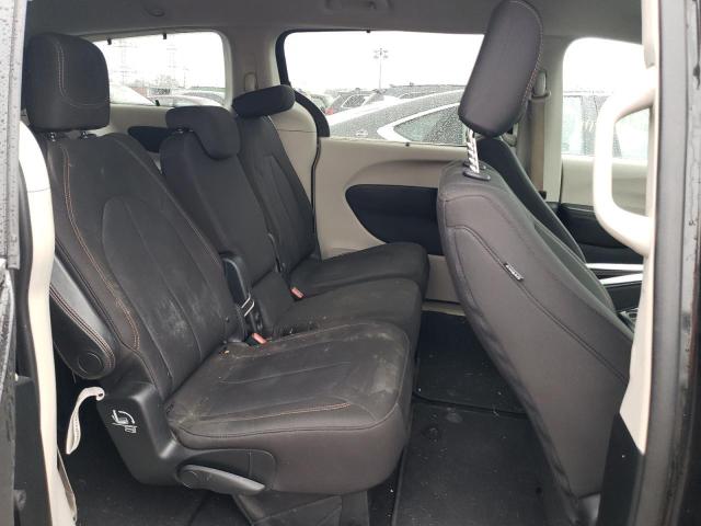 Photo 11 from auction – 2017 CHRYSLER PACIFICA T with VIN 2C4RC1BG9HR796005