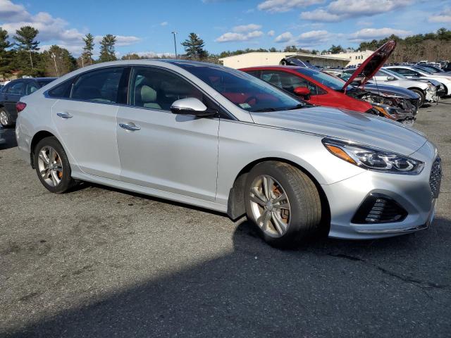 Photo 4 from auction – 2019 HYUNDAI SONATA LIM with VIN 5NPE34AF2KH812588