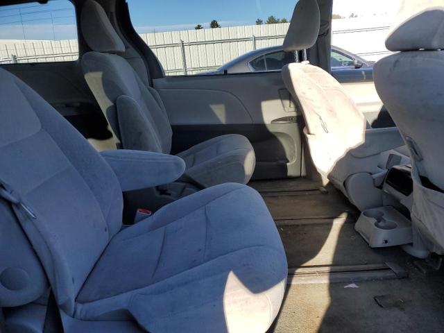 Photo 11 from auction – 2015 TOYOTA SIENNA LE with VIN 5TDJK3DC1FS095811