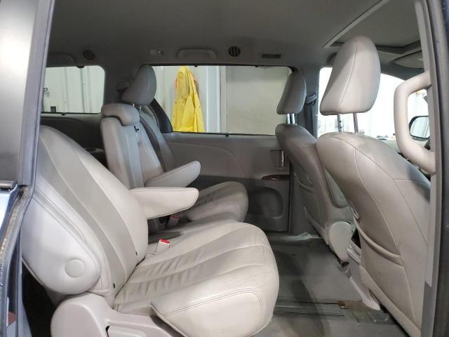 Photo 11 from auction – 2014 TOYOTA SIENNA XLE with VIN 5TDYK3DCXES521394