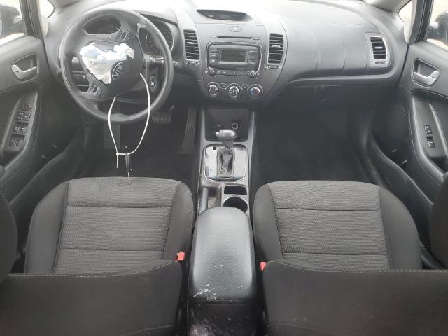 Photo 8 from auction – 2017 KIA FORTE LX with VIN 3KPFK4A75HE146632
