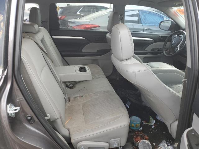 Photo 10 from auction – 2019 TOYOTA HIGHLANDER with VIN 5TDBZRFH9KS947554