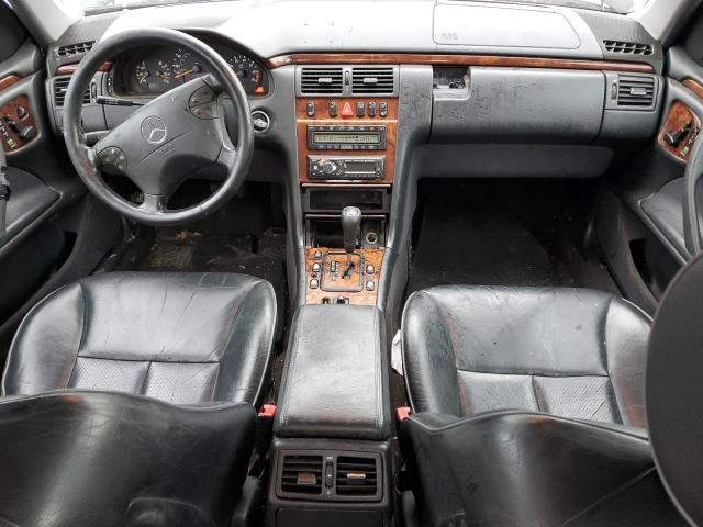 Photo 8 from auction – 2000 MERCEDES-BENZ E 320 with VIN WDBJF65J0YA988425