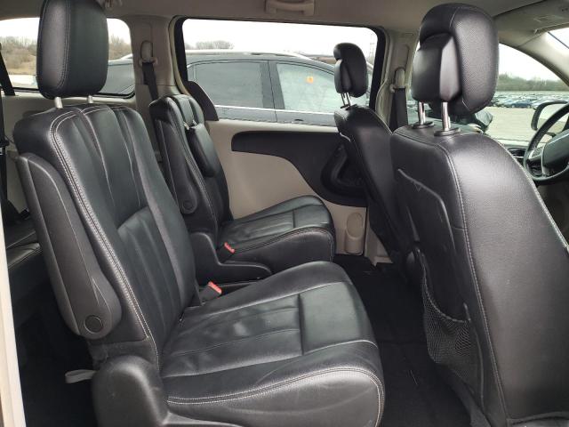 Photo 11 from auction – 2015 CHRYSLER TOWN & COU with VIN 2C4RC1BG6FR694688