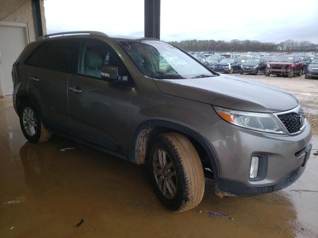 Photo 4 from auction – 2015 KIA SORENTO LX with VIN 5XYKT3A62FG623496