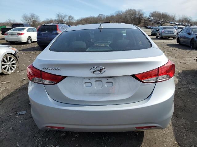 Photo 6 from auction – 2012 HYUNDAI ELANTRA GL with VIN 5NPDH4AE2CH108137