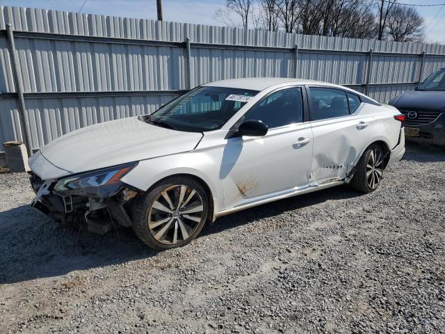 NISSAN ALTIMA SR 2019 with VIN 1N4BL4CV4KN328807 - Photo from auction
