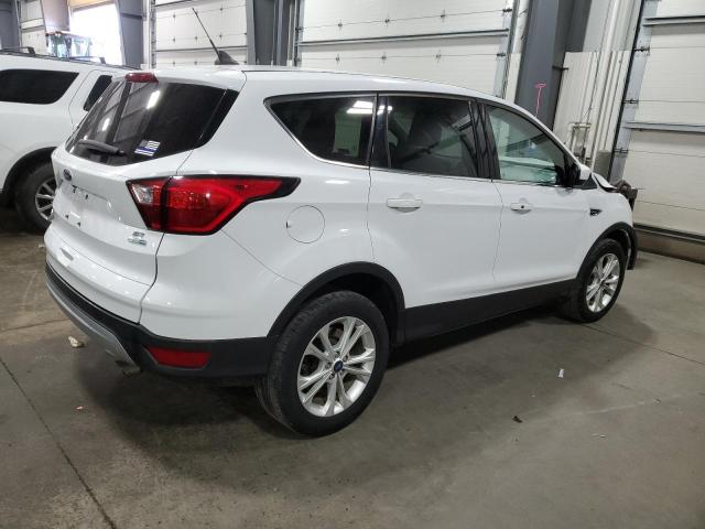 Photo 3 from auction – 2019 FORD ESCAPE SE with VIN 1FMCU9G95KUB07577