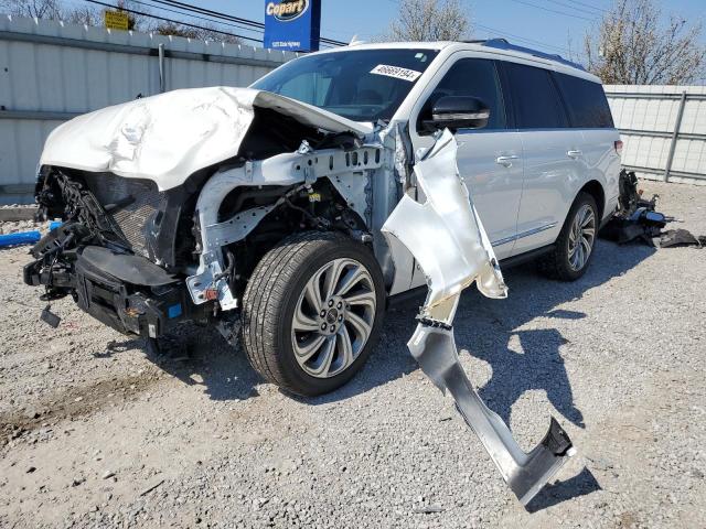LINCOLN NAVIGATOR 2022 with VIN 5LMJJ2LT5NEL10604 - Photo from auction