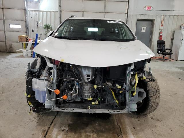 Photo 5 from auction – 2017 TOYOTA RAV4 LIMIT with VIN JTMDFREV7HJ128220