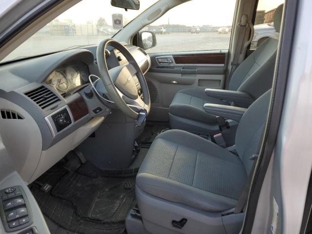 Photo 7 from auction – 2010 CHRYSLER TOWN & COU with VIN 2A4RR5D16AR228180