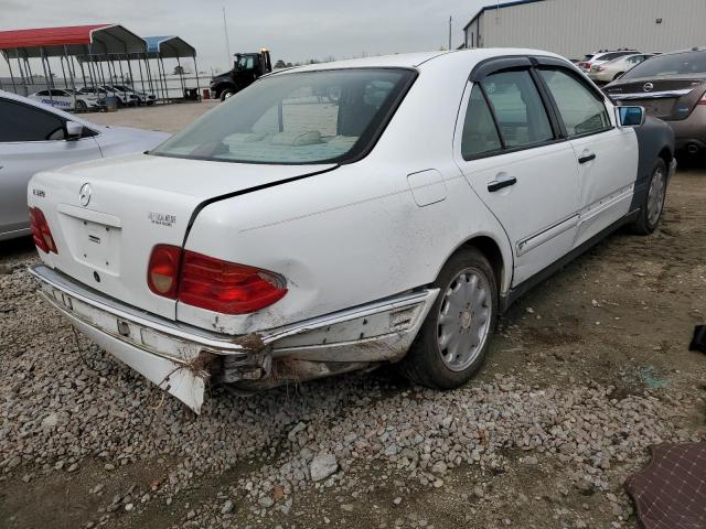 Photo 3 from auction – 1998 MERCEDES-BENZ E 320 with VIN WDBJF65FXWA628295
