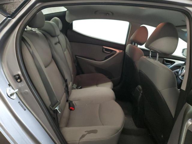 Photo 10 from auction – 2012 HYUNDAI ELANTRA GL with VIN 5NPDH4AE5CH093505