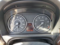 Photo 9 from auction – 2008 BMW 380I with VIN WBAVA37548NL54993