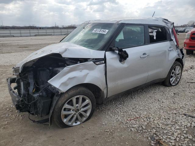 KIA SOUL + 2017 con VIN KNDJP3A56H7424720 - Foto de la subasta