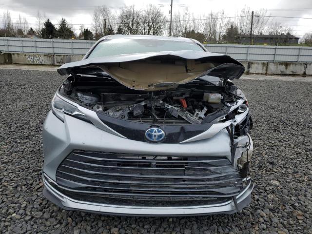 Foto 5 de la subasta – 2021 TOYOTA SIENNA LIM con VIN 5TDESKFCXMS032664