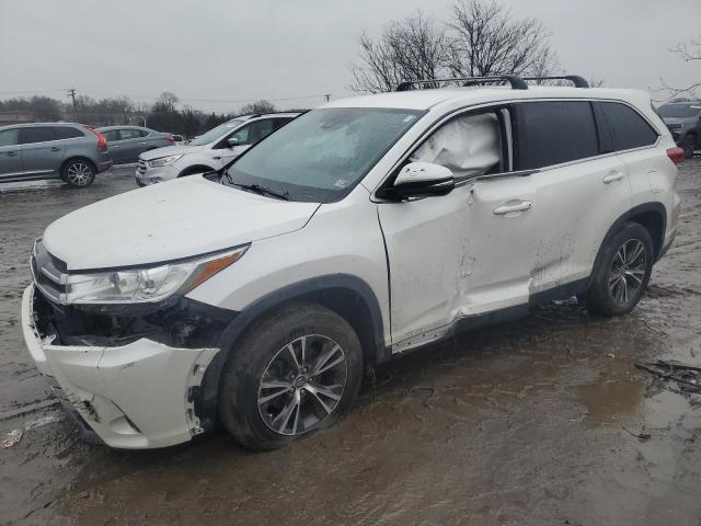 TOYOTA HIGHLANDER 2019 with VIN 5TDZARFH3KS048372 - Photo from auction