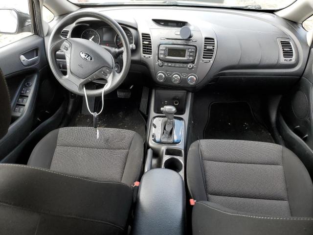 Photo 8 from auction – 2017 KIA FORTE LX with VIN 3KPFK4A78HE042037