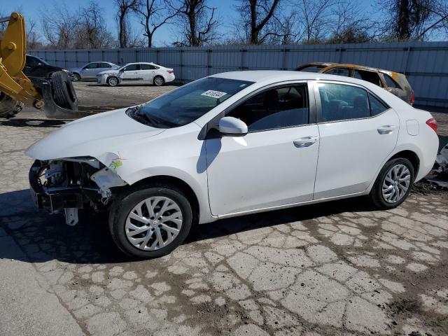 TOYOTA COROLLA L 2018 with VIN 5YFBURHE2JP767440 - Photo from auction