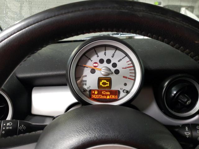 Photo 9 from auction – 2008 MINI COOPER with VIN WMWMF335X8TU67605