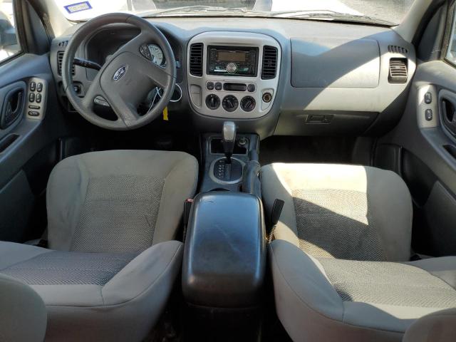 Photo 8 from auction – 2005 FORD ESCAPE XLT with VIN 1FMYU93175KC21389