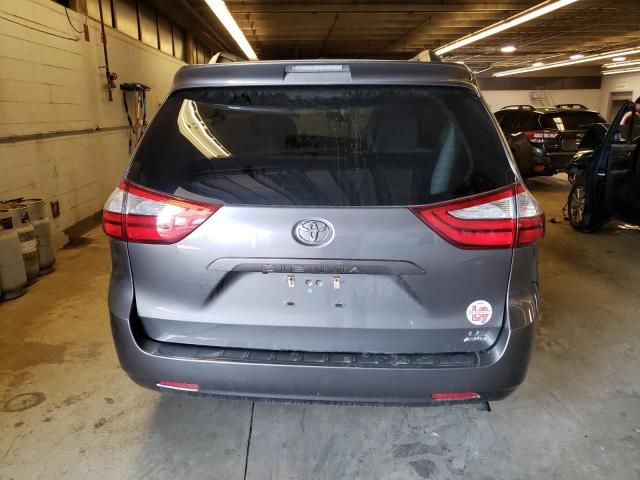Photo 6 from auction – 2017 TOYOTA SIENNA LE with VIN 5TDJZ3DC8HS149717