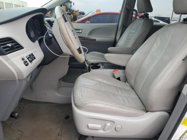 Photo 7 from auction – 2013 TOYOTA SIENNA XLE with VIN 5TDYK3DC2DS294426
