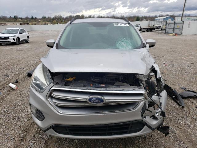 Photo 5 from auction – 2017 FORD ESCAPE SE with VIN 1FMCU9G96HUD65048