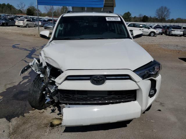 Photo 5 from auction – 2022 TOYOTA 4RUNNER SR with VIN JTEFU5JR7N5270101